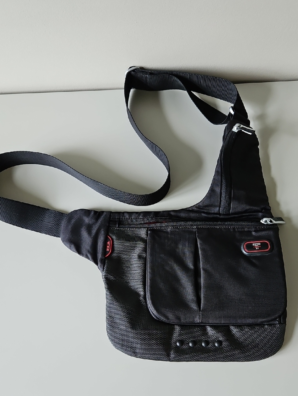 Tumi 5135CP T-Tech Black Crossbody Messanger Bag with Red Trim Accents